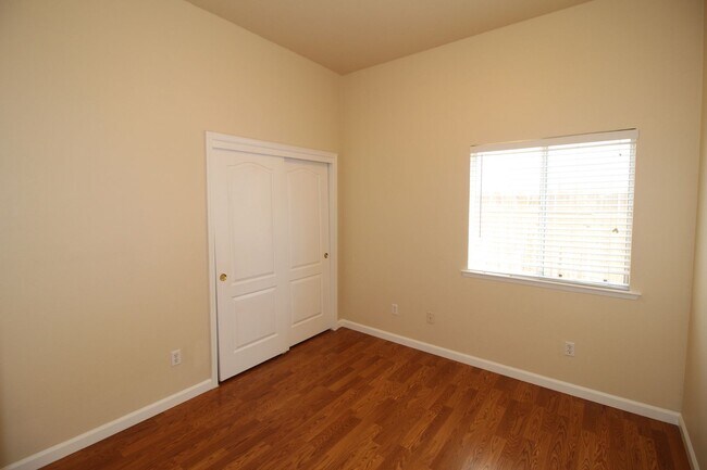 Building Photo - 2747 Browning Ave