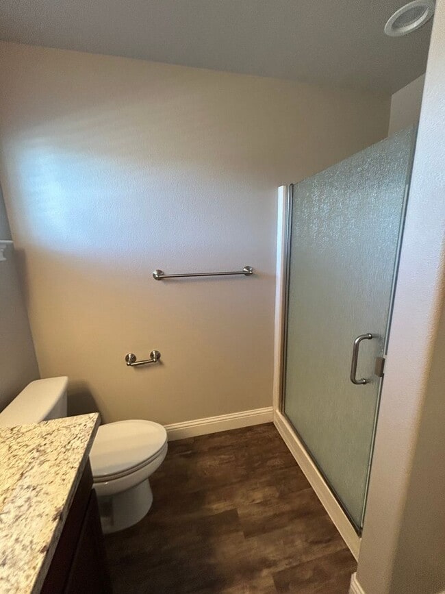 Building Photo - Townhouse for Rent in Anderson CA | Garage, Fenced Yard, Modern Upgrades