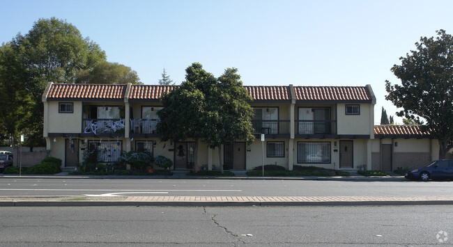 Primary Photo - 15272 Hesperian Blvd