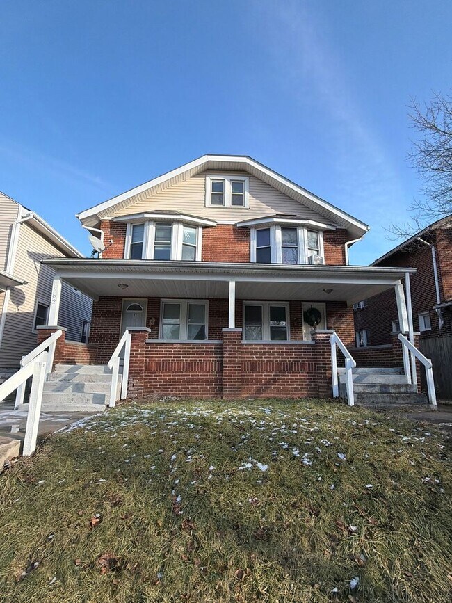 Building Photo - 954 Heyl Ave.