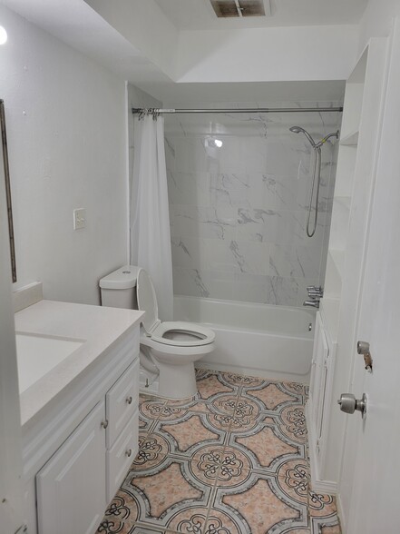 New Bath Room - 8200 Broadway St