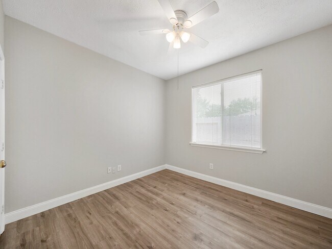 Building Photo - 4414 Casey Cir