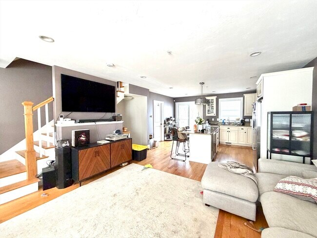 Building Photo - 9 Park St