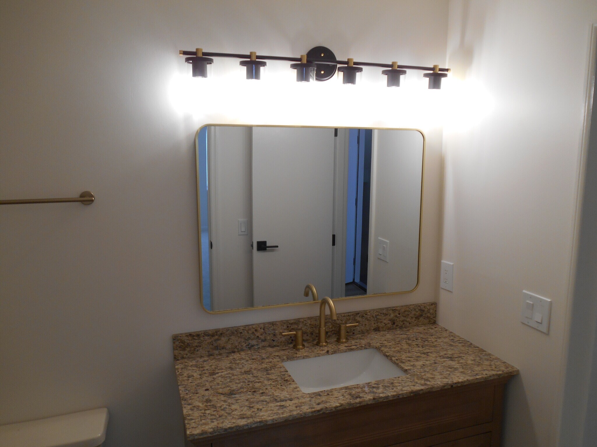 Building Photo - 3700 Golf Colony Ln