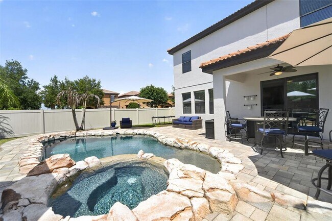 Building Photo - 1973 Fishtail Fern Way