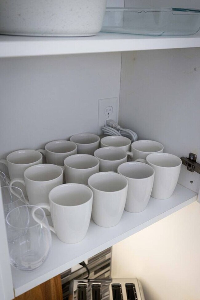 Building Photo - 12607 Larchmere Blvd