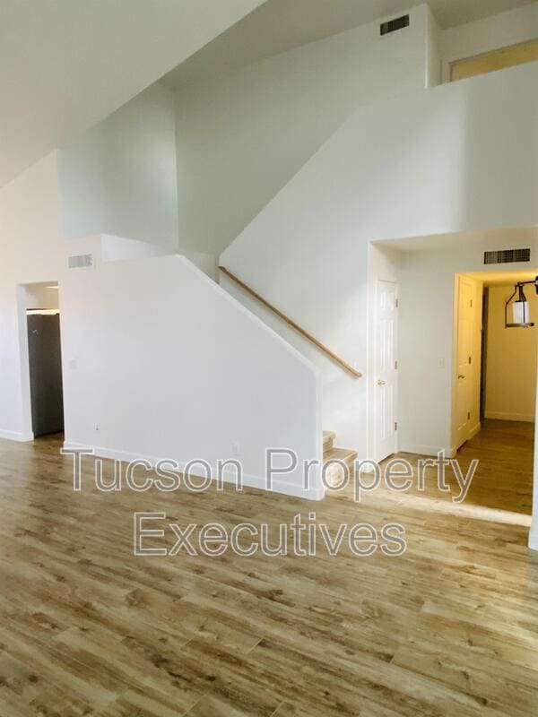 Building Photo - 9599 N Crestone Dr