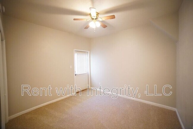 Building Photo - 2403 Hartsfield Rd