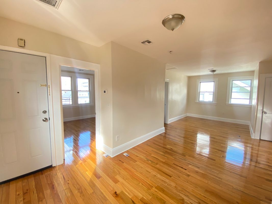 Building Photo - 202 Weequahic Ave