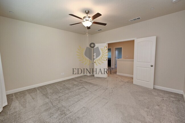 Building Photo - 645 Blue Oak Lane W