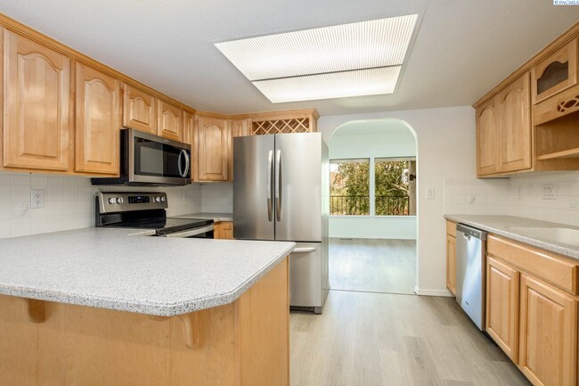 Building Photo - Meadow Springs Condo