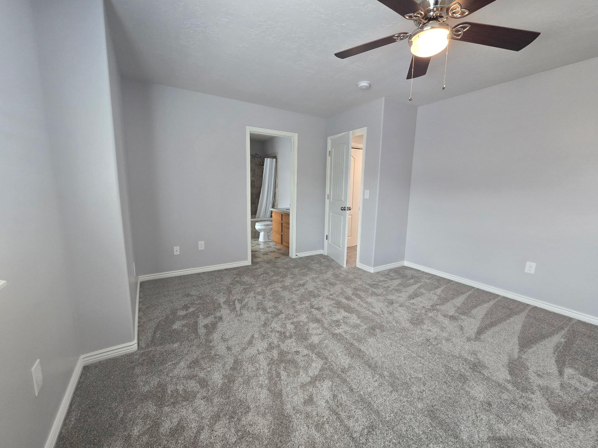 Building Photo - 802 Big Leaf Ct