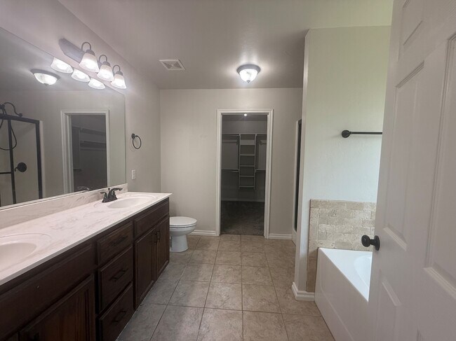 Building Photo - 11309 NW 99th St