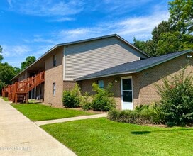 Building Photo - 709 Patton Cir