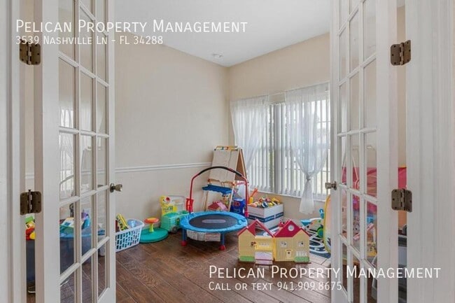 Building Photo - 3539 Nashville Ln