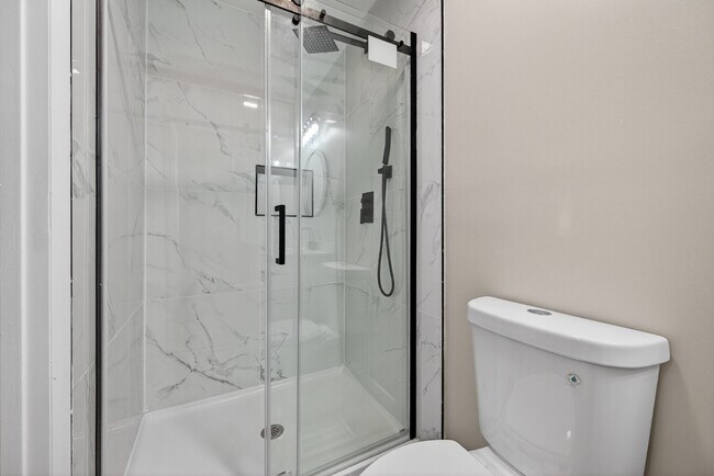 Building Photo - 5737 Kroegermount Dr