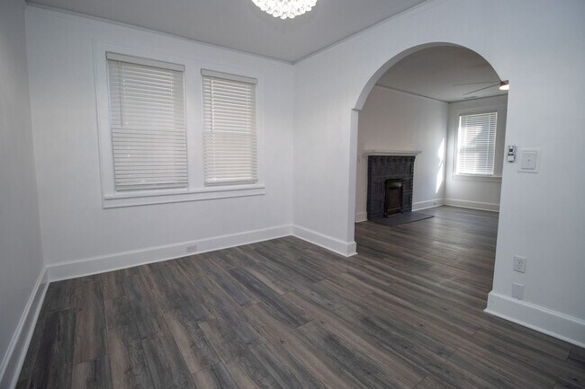 Building Photo - Renovated Historic Columbia Gem: 3-Bed, 2-Bath Home with Modern Updates, Walking Distance to Bull...