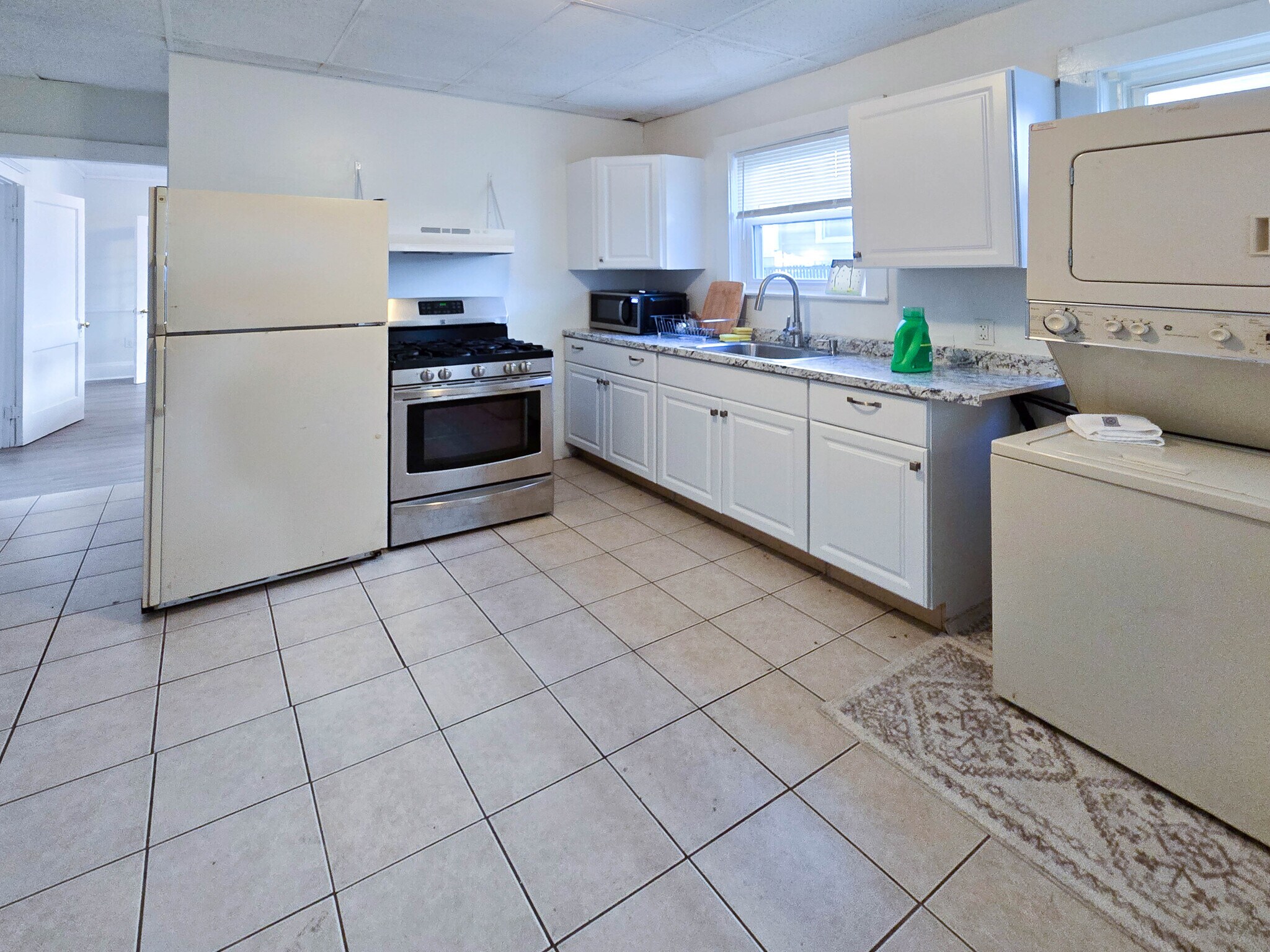 Building Photo - 63 Pinckney St