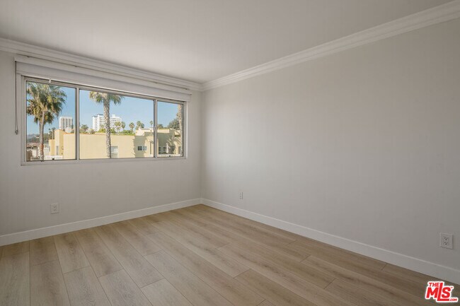 Building Photo - 1649 Appian Way