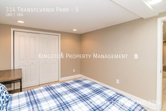 Building Photo - 314 Transylvania Park