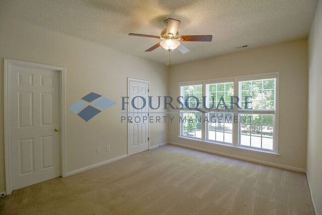 Building Photo - End Unit Townhome | First Floor Master Bed...