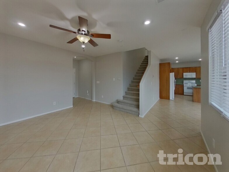 Building Photo - 10119 Deep Glen St