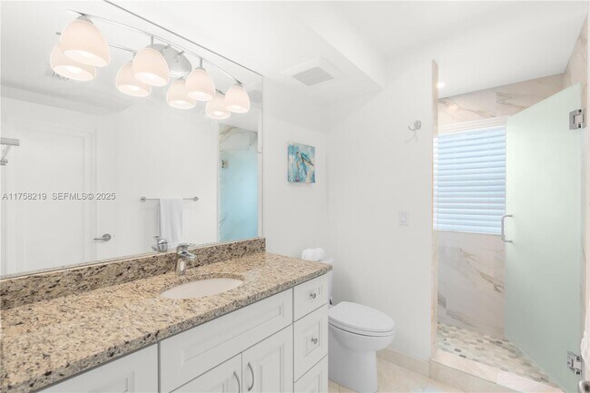 Building Photo - 1807 N Fort Lauderdale Beach Blvd