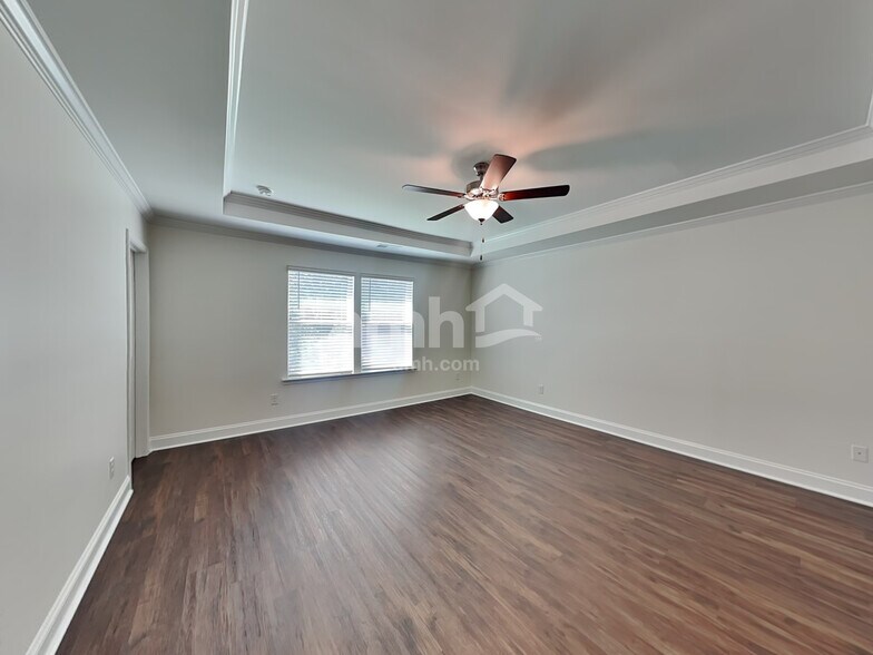 Building Photo - 546 Rivermist Dr