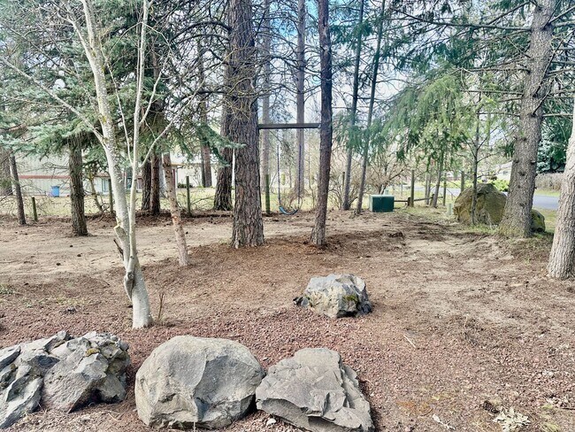 Building Photo - Suncrest Rental