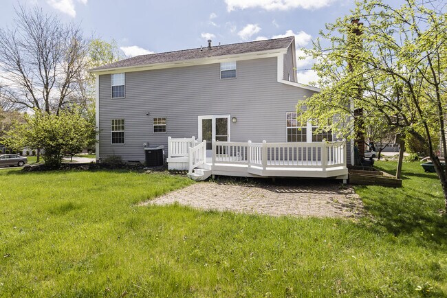 Building Photo - 5952 Sachem Ct