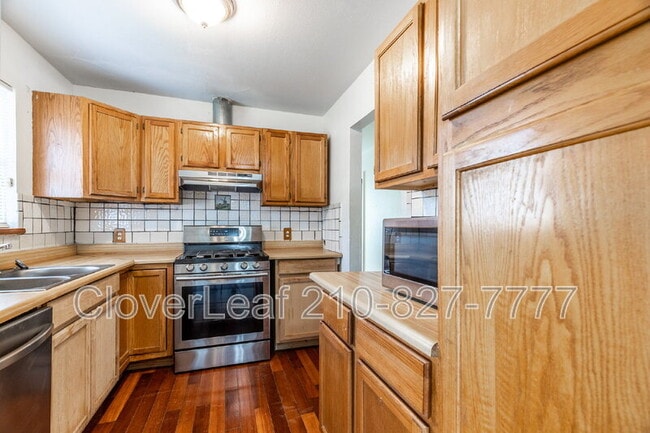 Building Photo - 231 Craigmont Ln