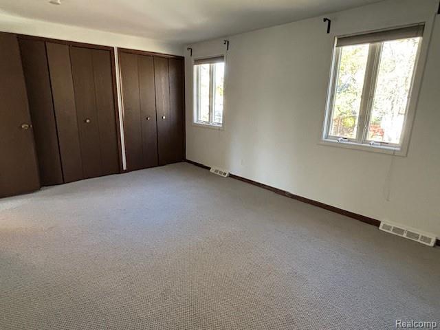 Building Photo - 2145 Lakeshire Dr