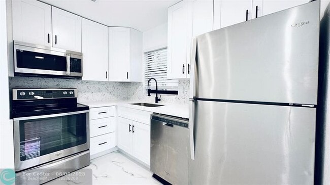 Primary Photo - 1460 NW 22nd Ct