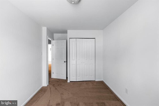 Building Photo - 3458 Norwood Pl