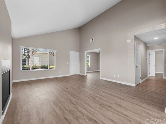 Building Photo - 12 Butterfield