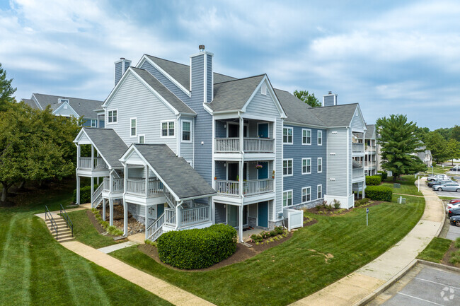 Garden Style Apartments - Bowling Brook Apartments