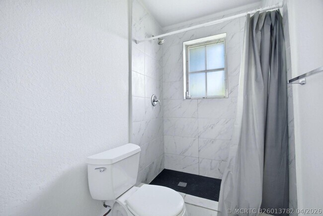 Building Photo - 321 E Chaminade Dr