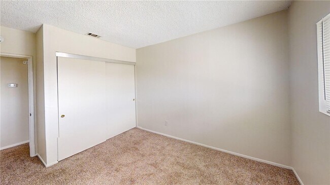 Building Photo - 13383 3rd St