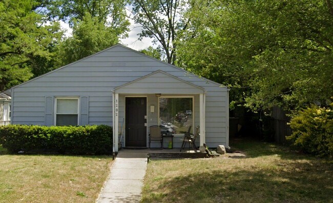 Building Photo - 1202 McKinley Ave