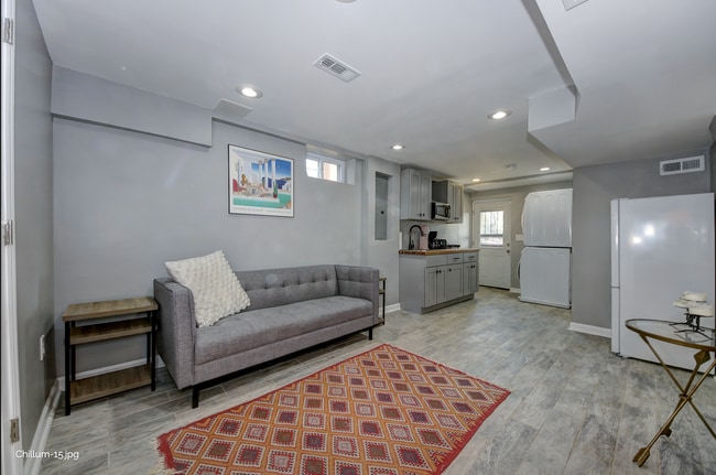 Building Photo - 5403 Chillum Pl NE