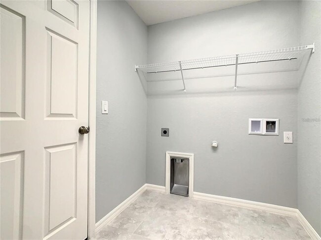 Building Photo - 27307 Tierra Del Fuego Cir