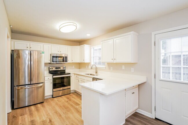 Building Photo - 1205 Danbury Ct