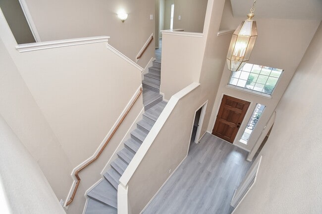 Building Photo - 15114 Snow Hill Ct