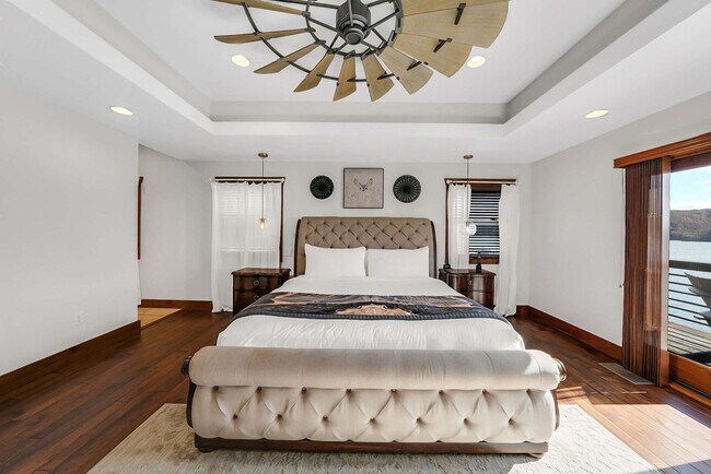 Building Photo - 201 Shady Ozark Ln