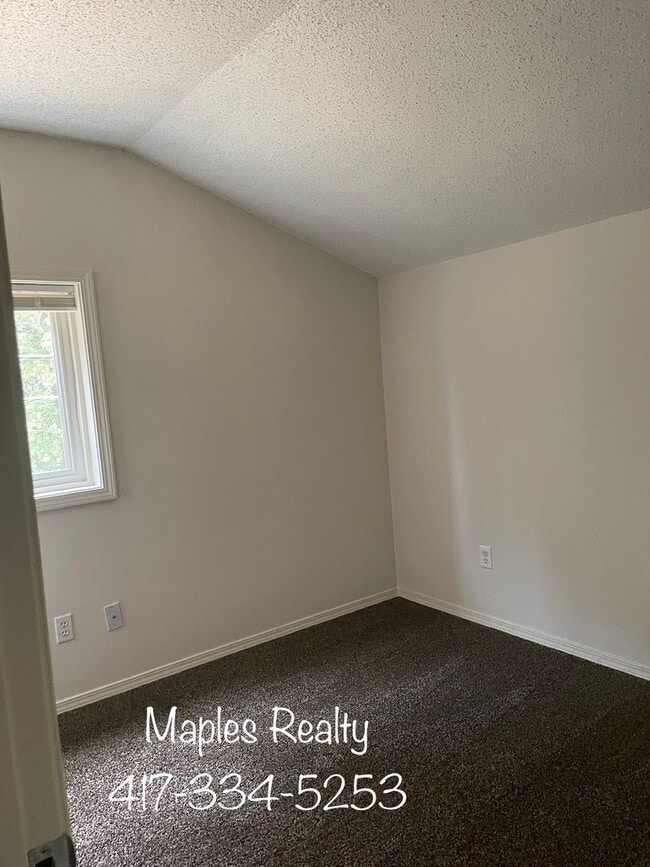 Building Photo - 2 bed / 1 bath apartment in Kirbyville
