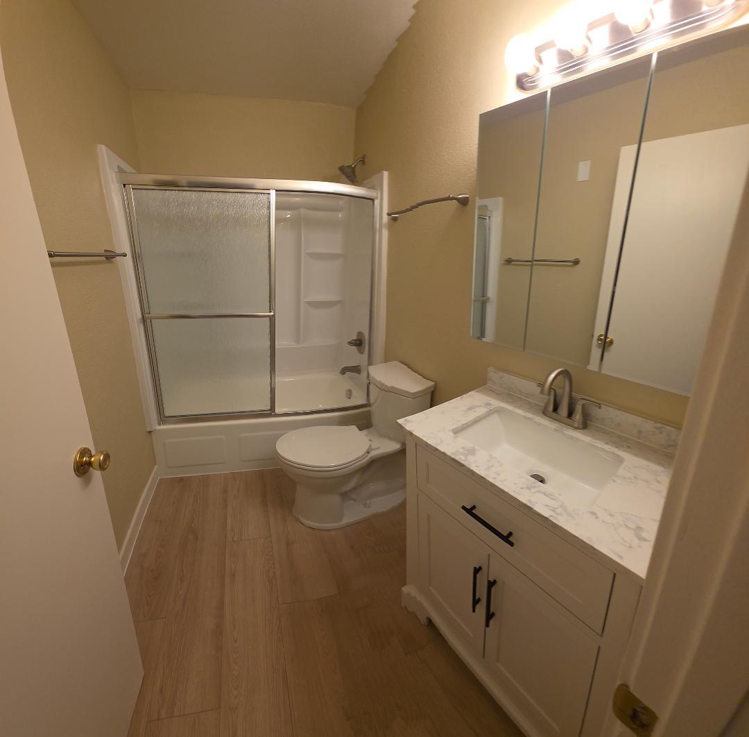 Building Photo - 5055 SW Menlo Dr