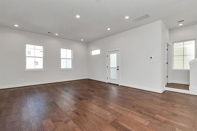 Building Photo - 5422 Wheatley St