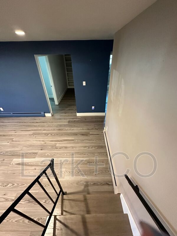 Building Photo - 3815 E Easter Pl