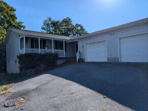 Building Photo - "Charming 3-Bed Sanctuary on Granny Smith ...