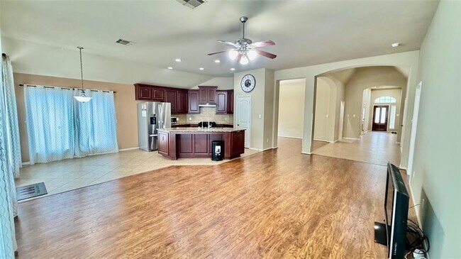 Building Photo - 3811 Windmill Creek Dr